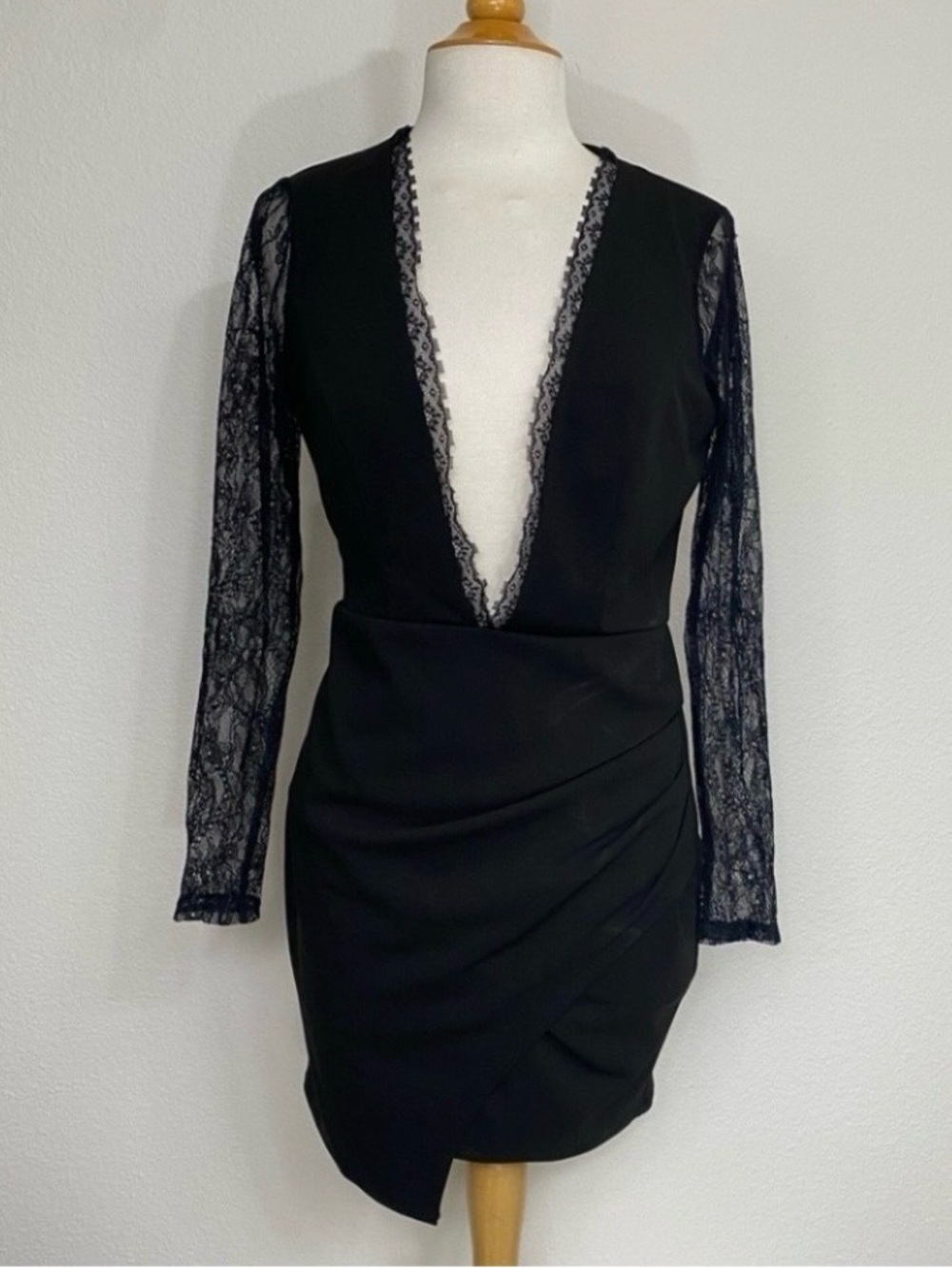 NWT New ASOS Womens Black Faux Wrap Low Neckline Lace Sleeves Mini Dress Size 8